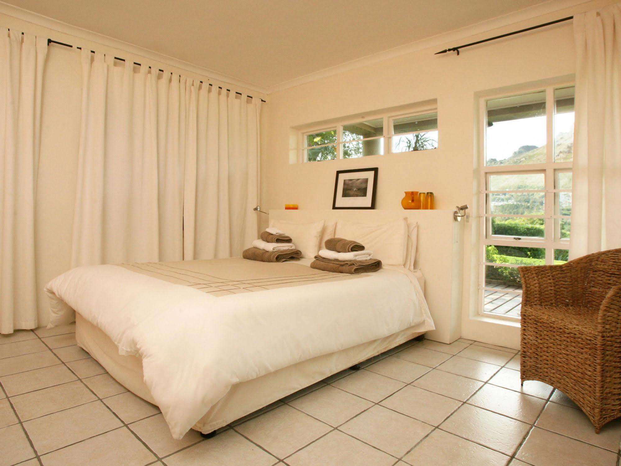 Art Gallery Guest House - Thandekayo Hout Bay Exteriér fotografie