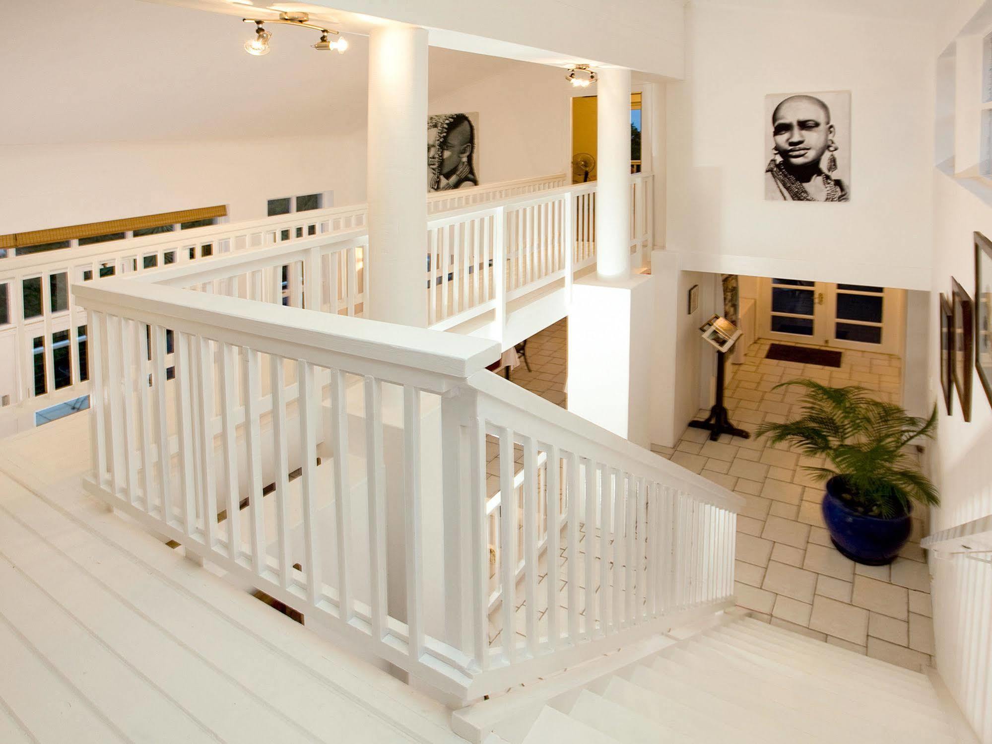 Art Gallery Guest House - Thandekayo Hout Bay Exteriér fotografie